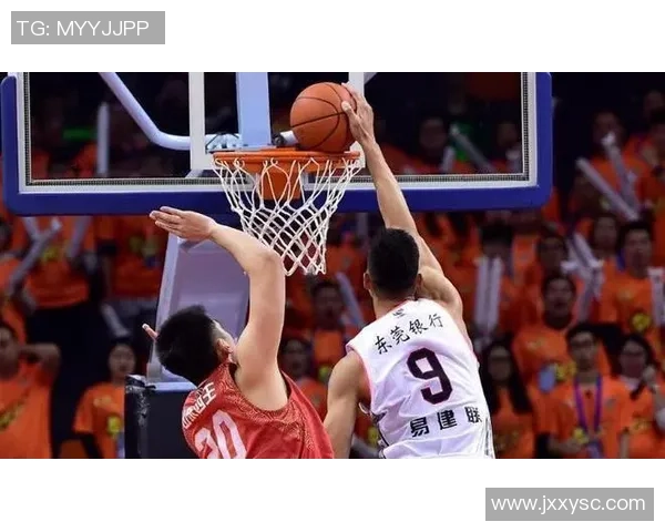 重庆篮球队强势领跑全国锦标赛积分榜积分达到70分引发关注